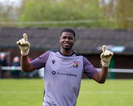 Серин Саннех в настоящее время играет за команду Rusthall, не входящую в лигу.